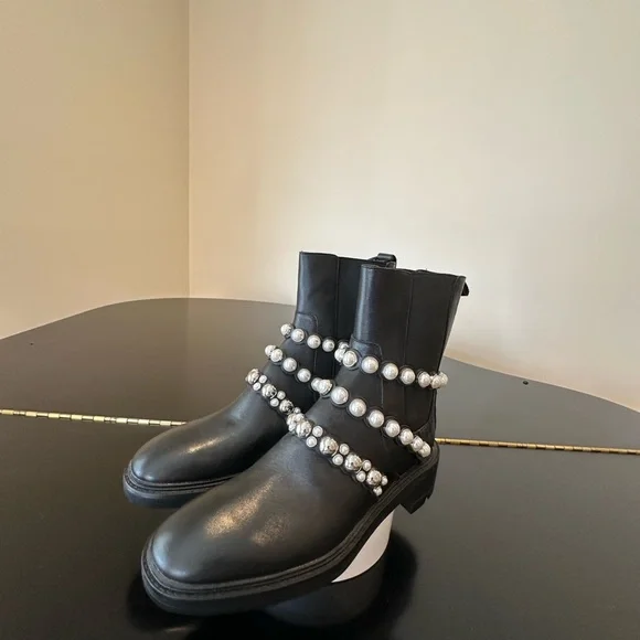 NWT RARE Luxury Winter Minimalist Zara Pearl Strap Genuine Leather Ankle Boots - Picture 12 of 17